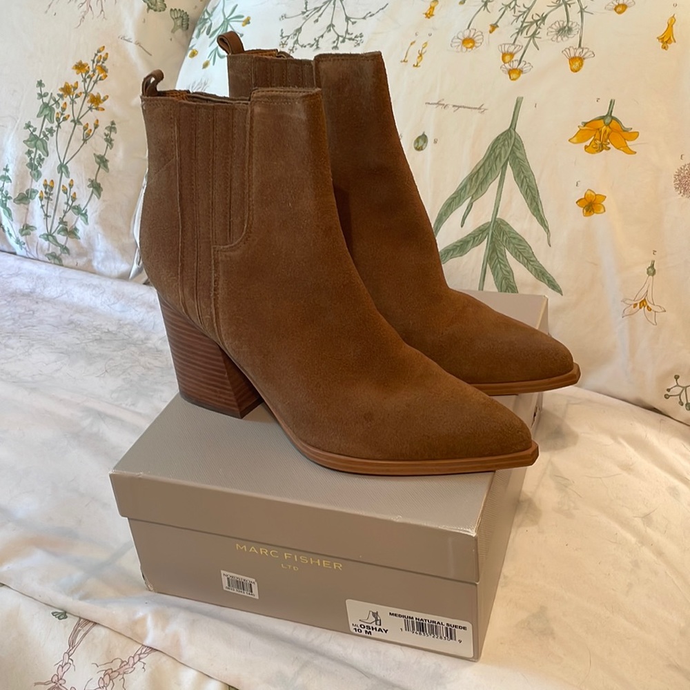 Marc Fisher LTD Oshay Natural Suede Bootie 10M
